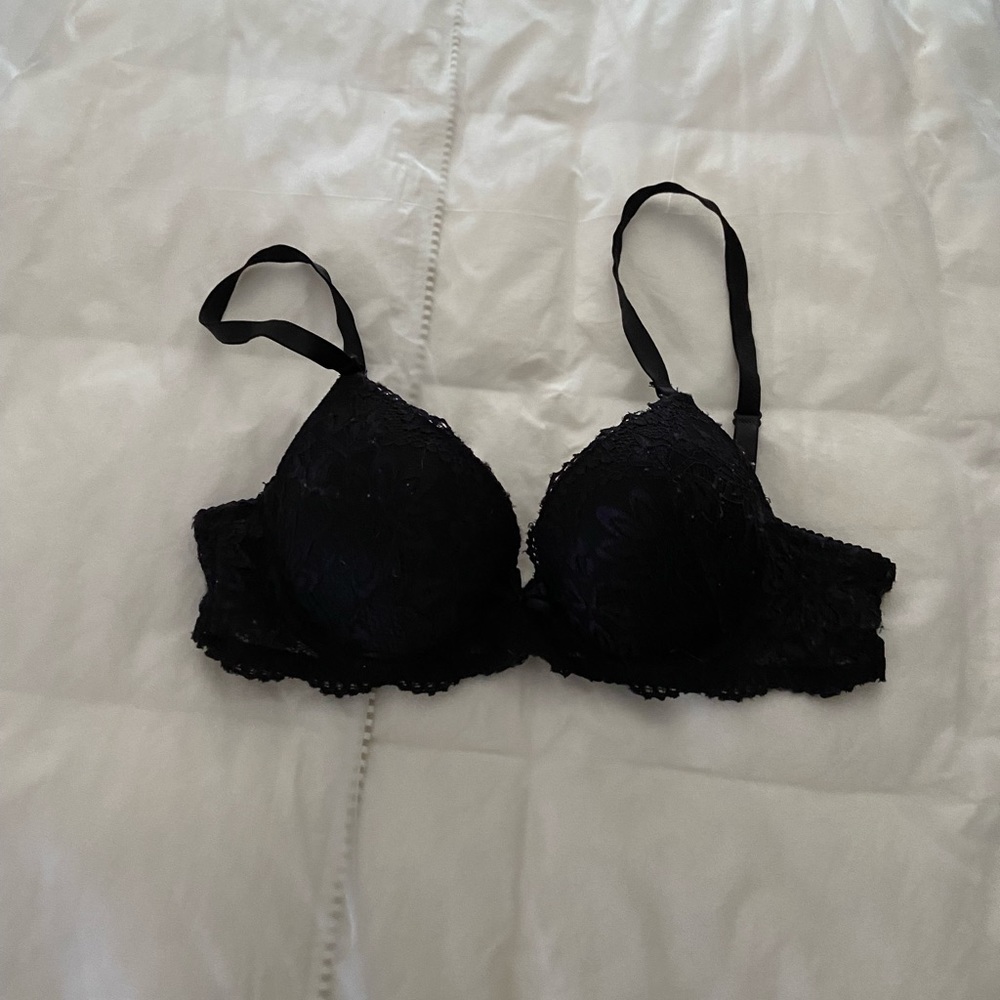 Two bras 34c